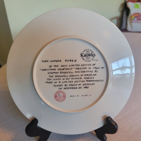 Limited Edition Rockwell Society of America plate for Christmas 1982. - Picture 3 of 4
